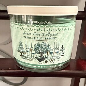 Bath & Body Works Sweet Treat & Repeat Candle - Mint